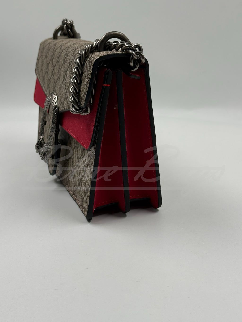Luxury Bag – Timeless Design