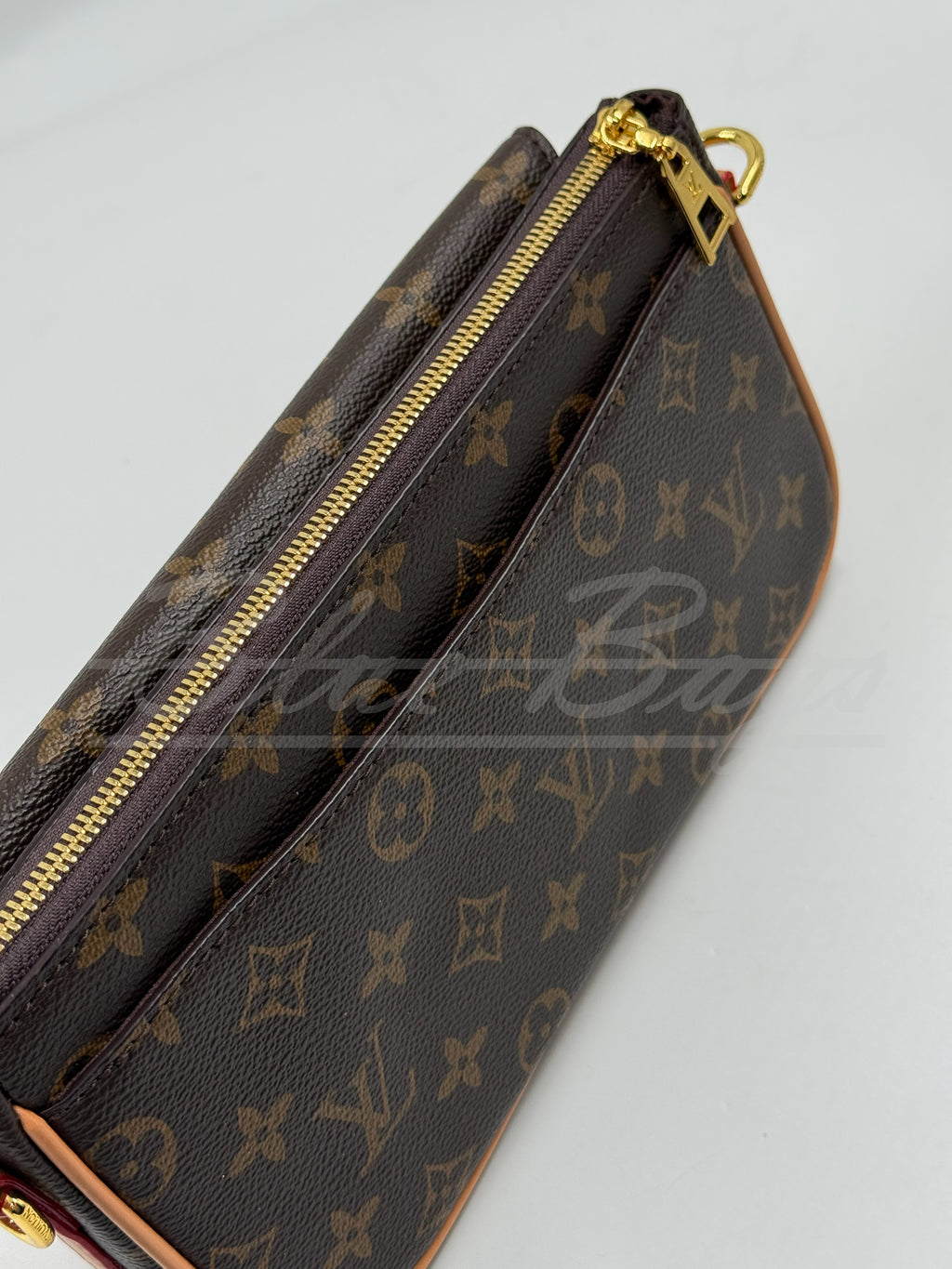 Elegant Luxury Handbag