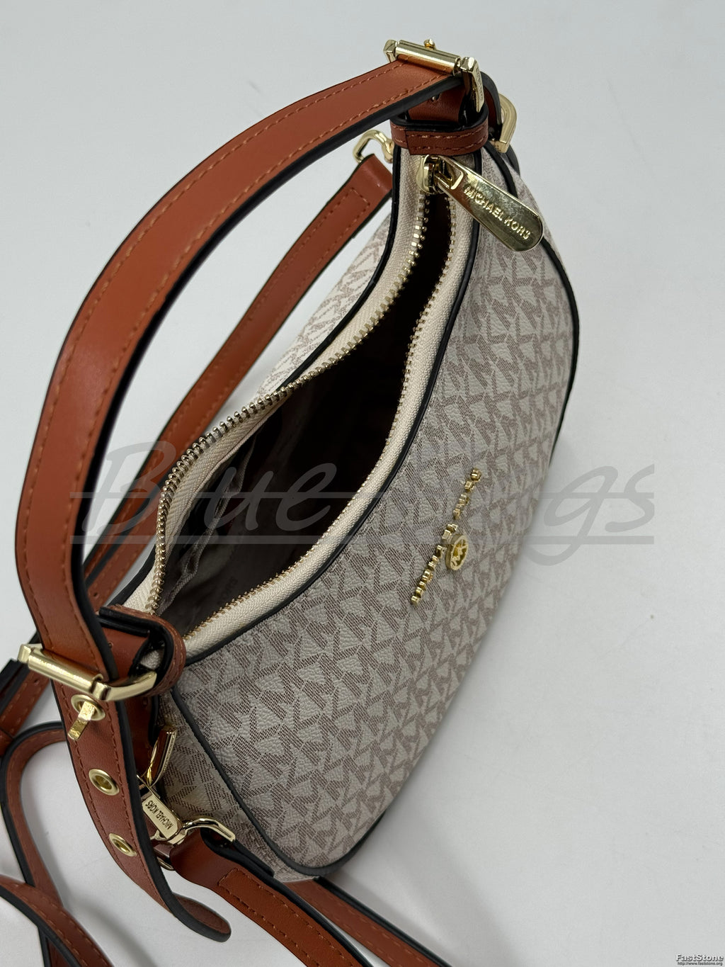 Chic Bag – Everyday Elegance