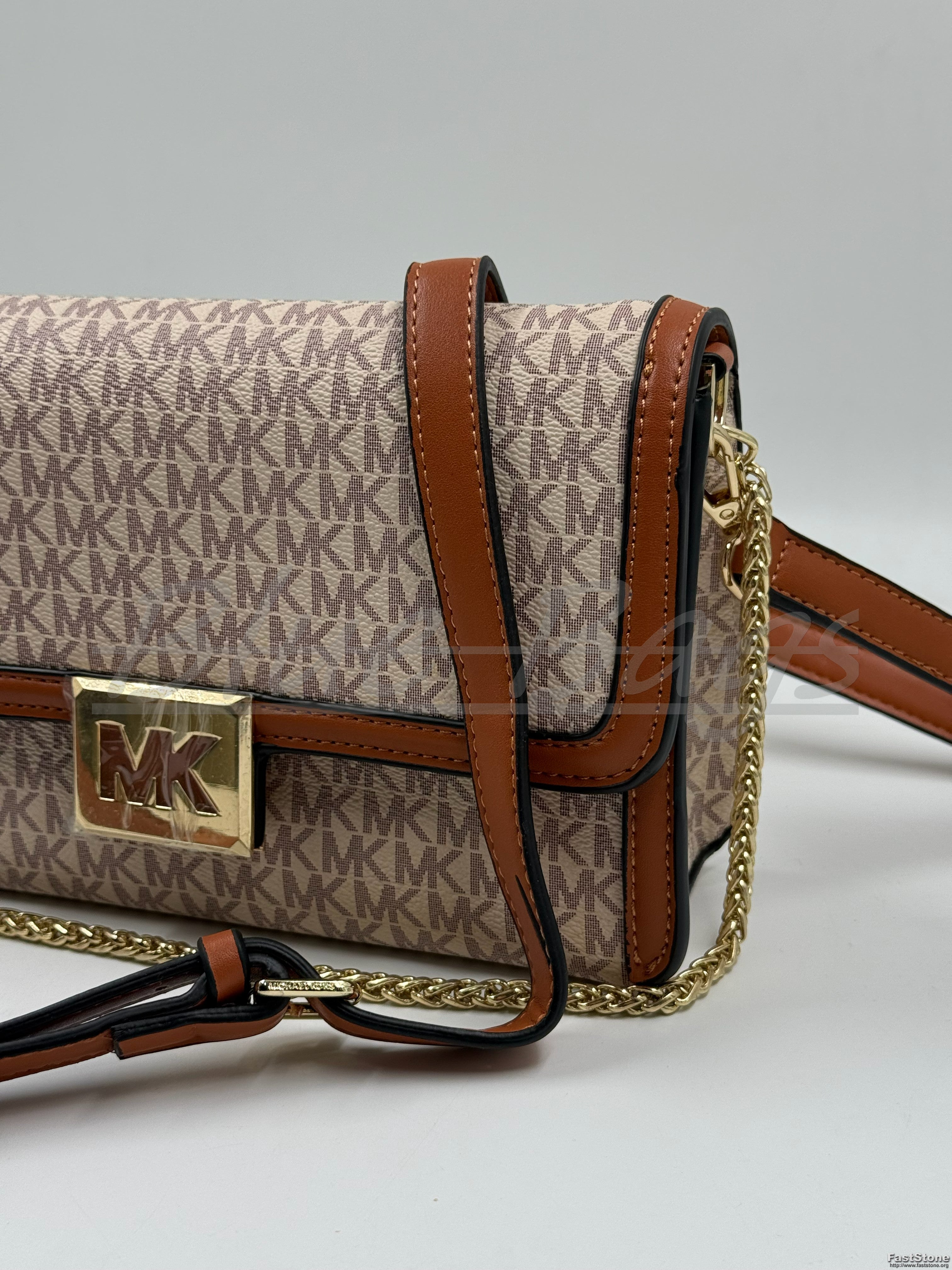 Chic Bag – Everyday Elegance