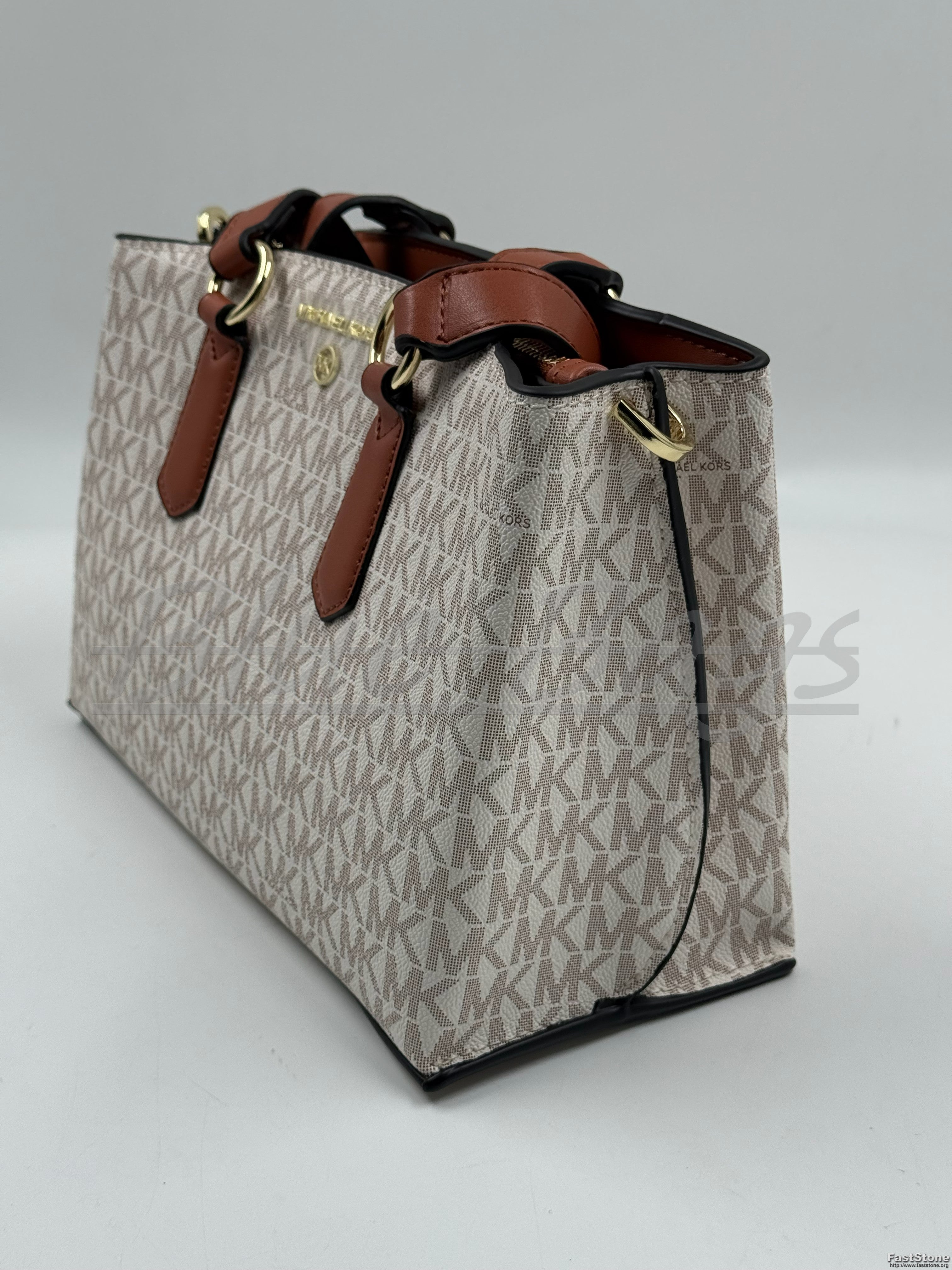 Chic Bag – Everyday Elegance