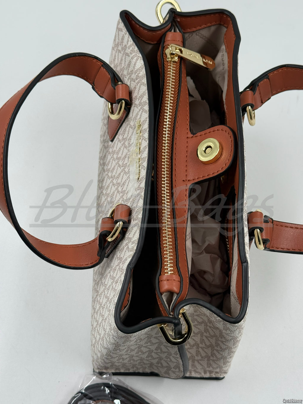 Chic Bag – Everyday Elegance