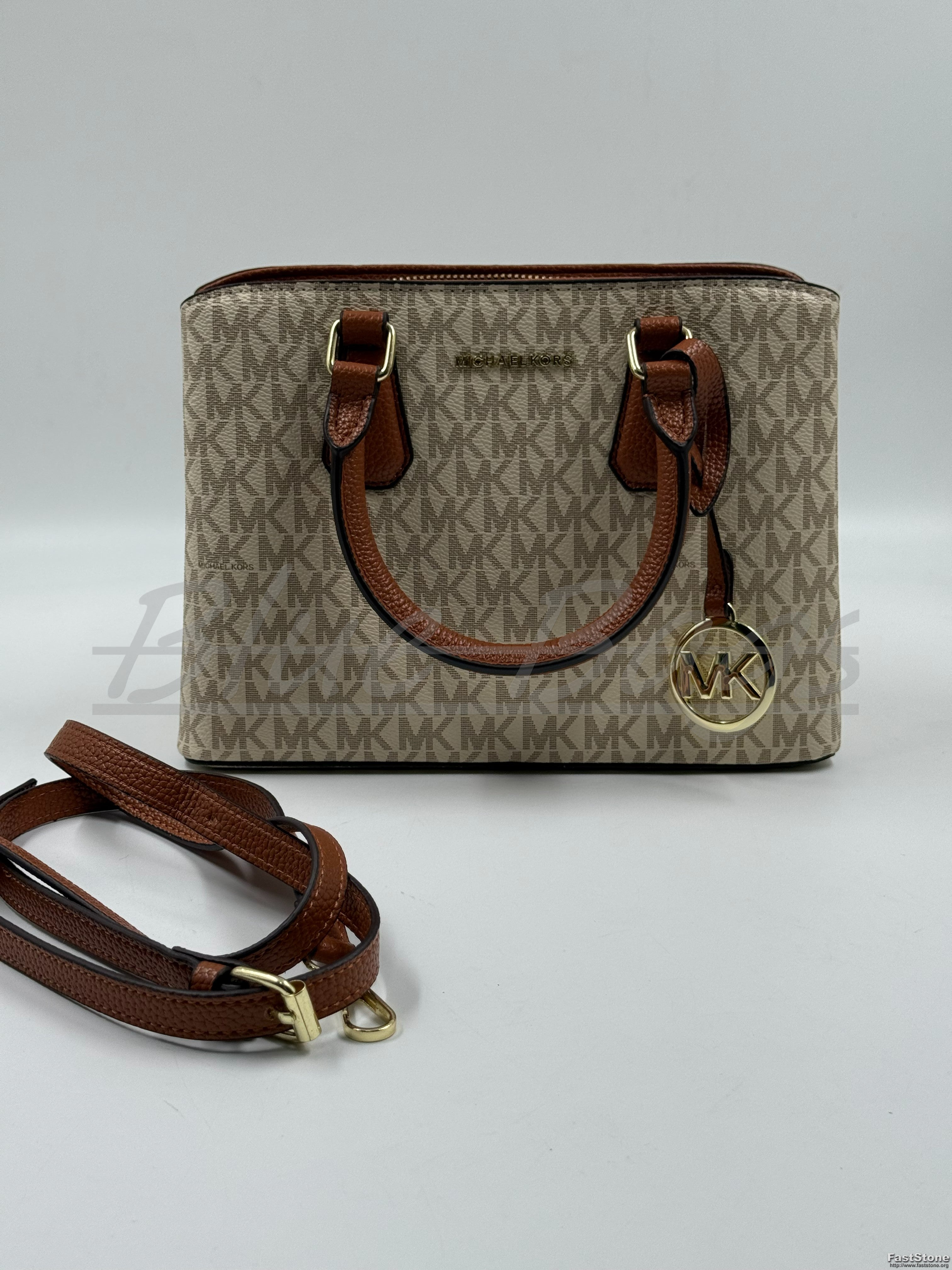 Chic Bag – Everyday Elegance