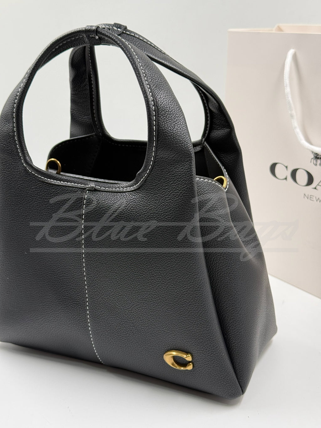 Chic Bag – Everyday Elegance