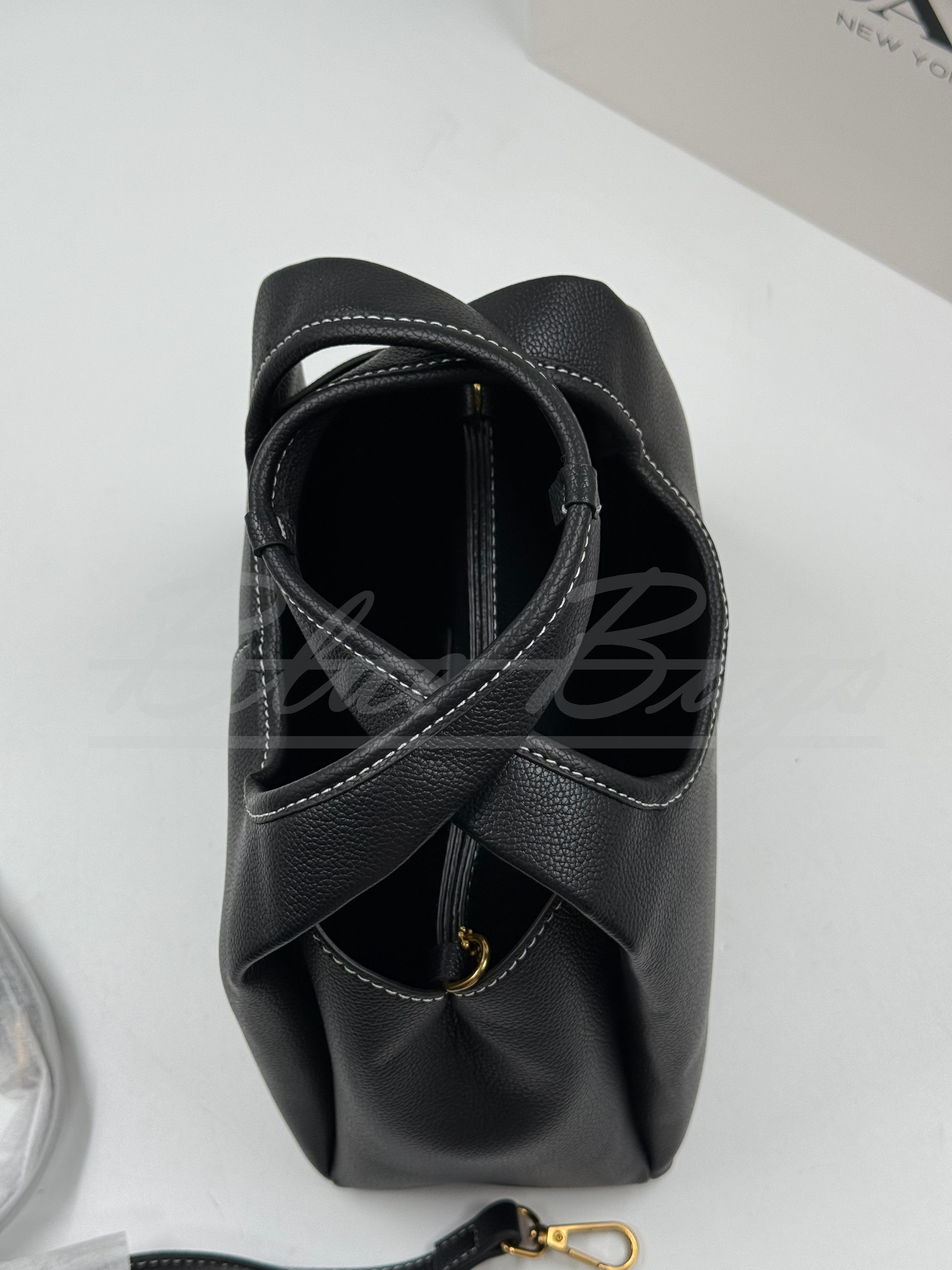 Chic Bag – Everyday Elegance